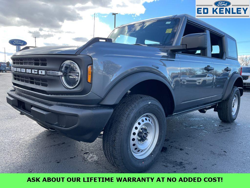 2025 Ford Bronco 4-Door Base's photo