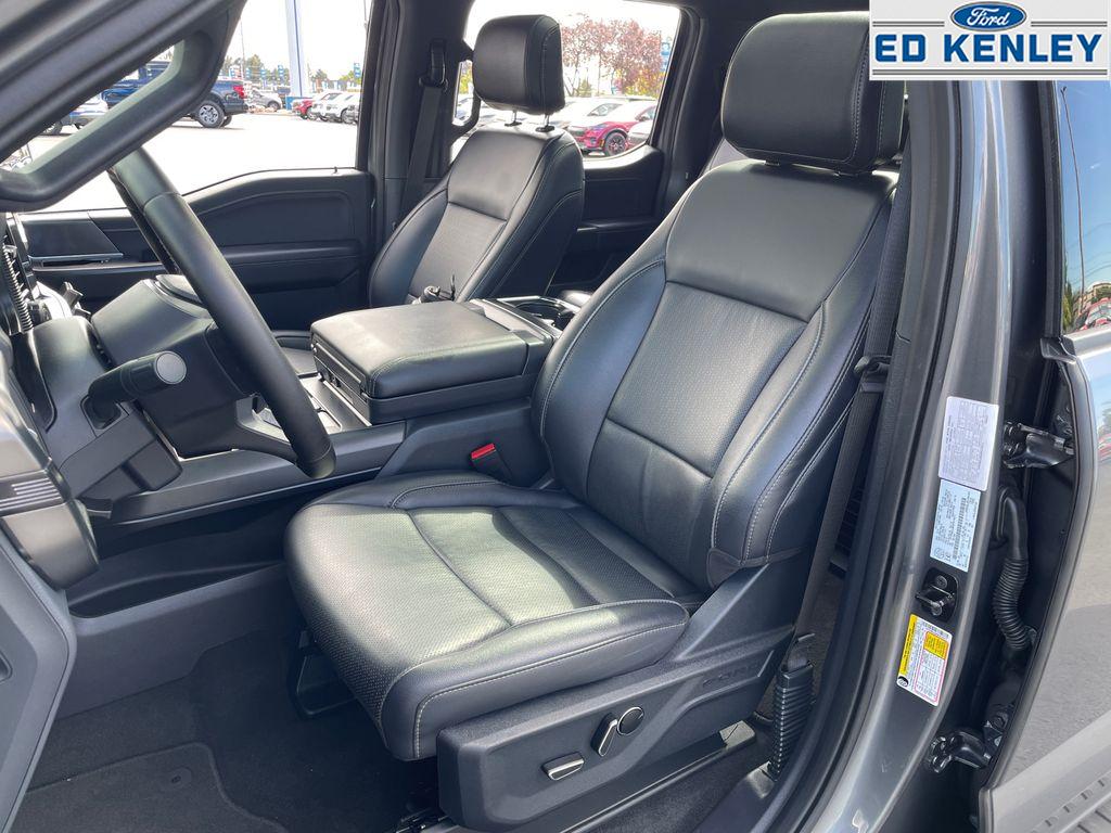 2025 Ford F-150 Lariat photo 3
