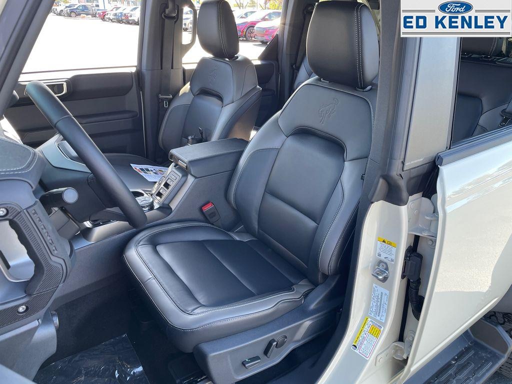 New 2025 Ford Bronco Outer Banks SUV