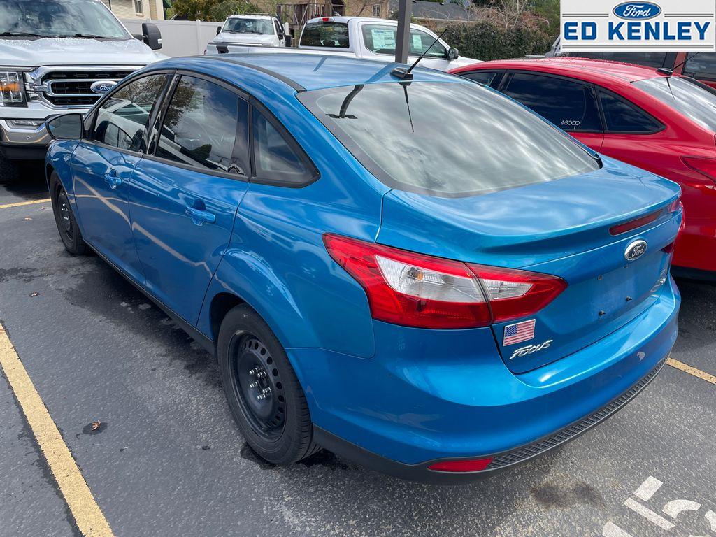 2012 Ford Focus SE photo 3