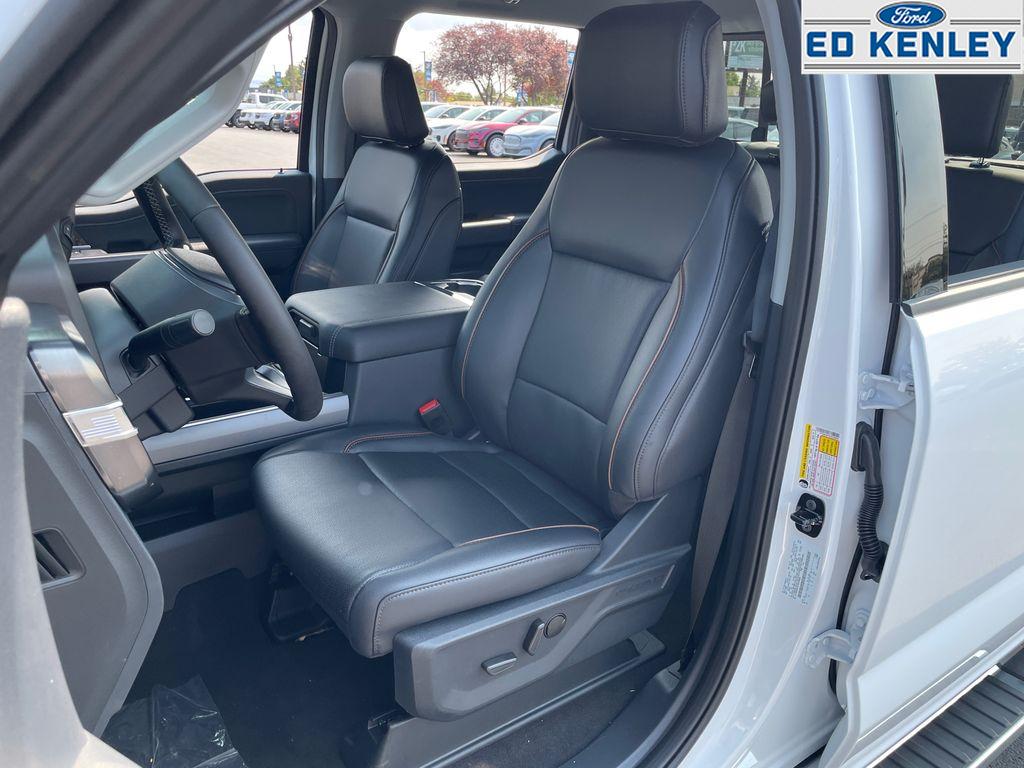 2026 Ford F-350 Lariat photo 3