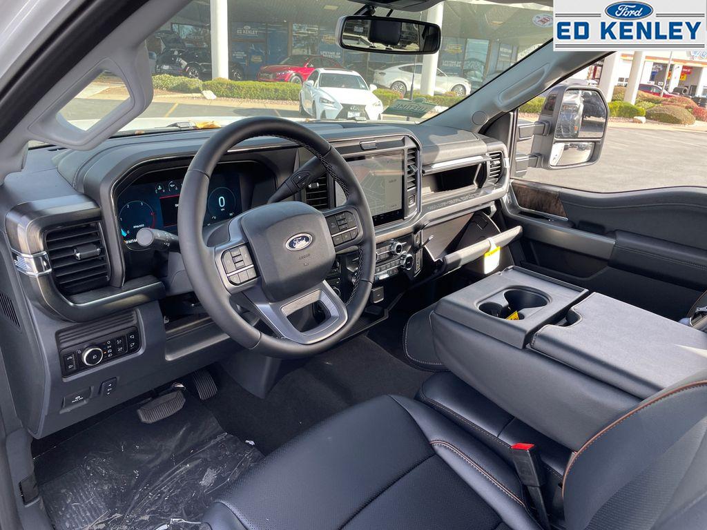 2026 Ford F-250 Lariat photo 4