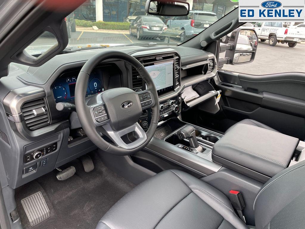 New 2025 Ford F-150 Lariat TRUCK