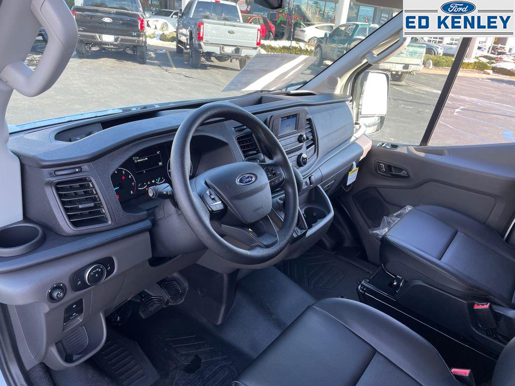 2025 Ford Transit Van photo 3