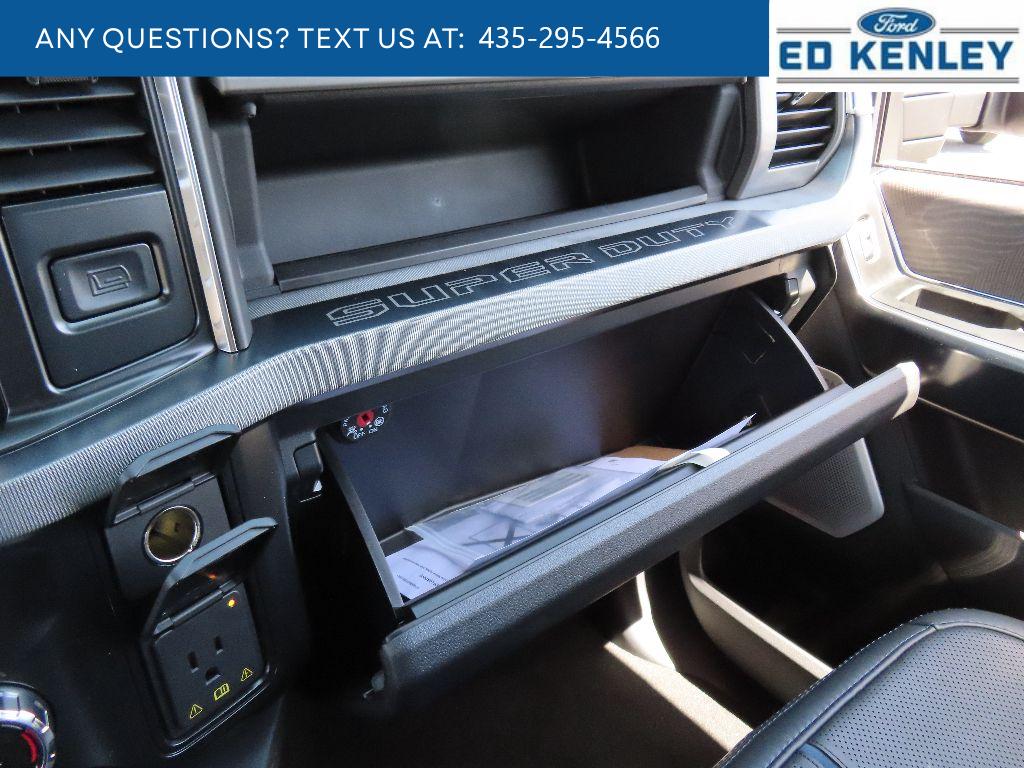 2025 Ford F-350 Super Duty Platinum - Photo 20