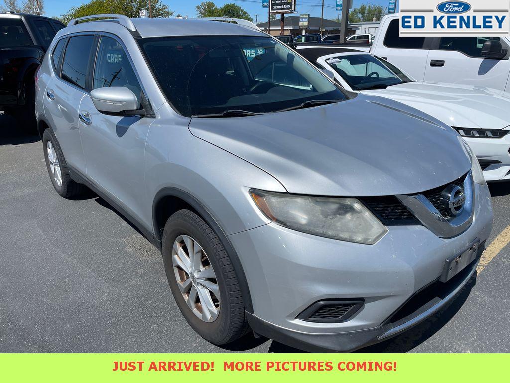 2015 Nissan Rogue SV AWD's photo