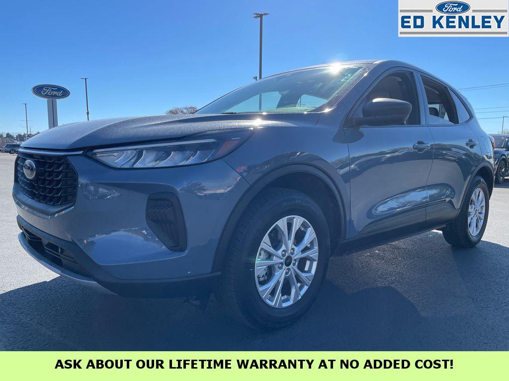 2025 Ford Escape Active's photo