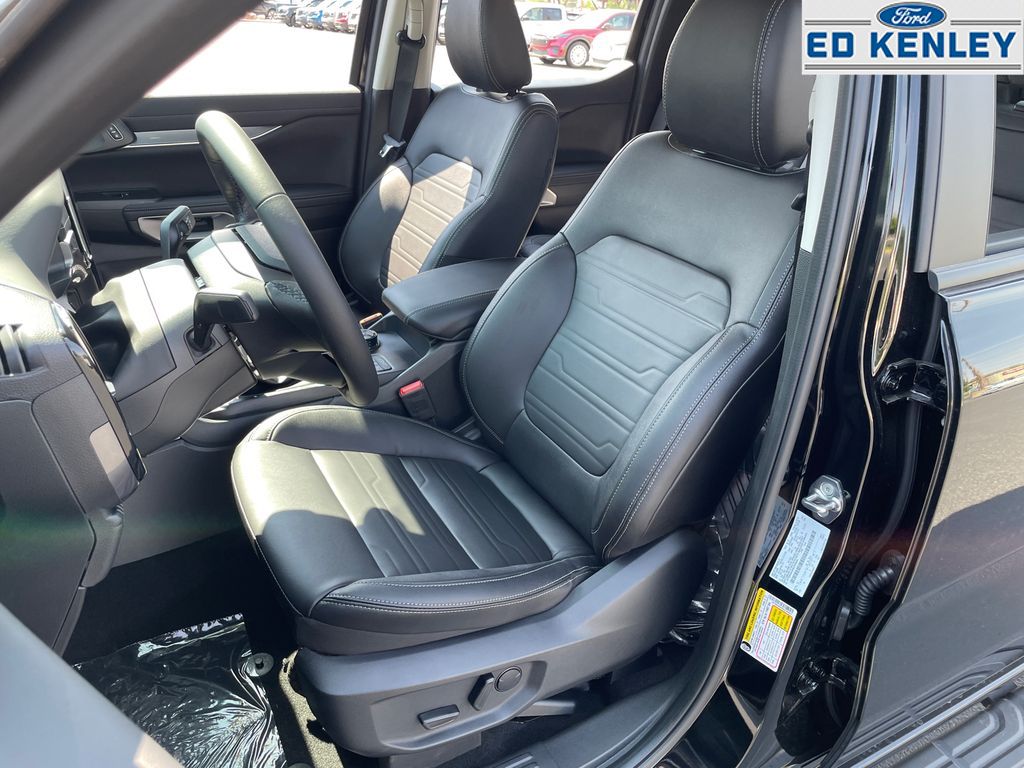 2025 Ford Ranger Lariat photo 3