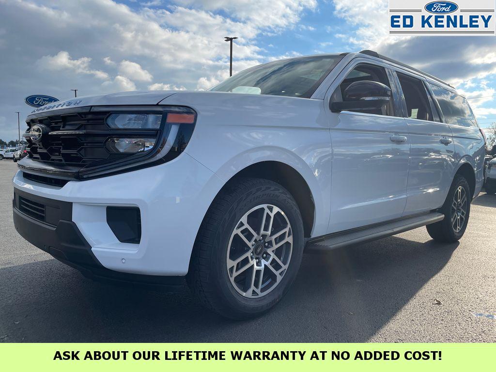2025 Ford Expedition Active's photo
