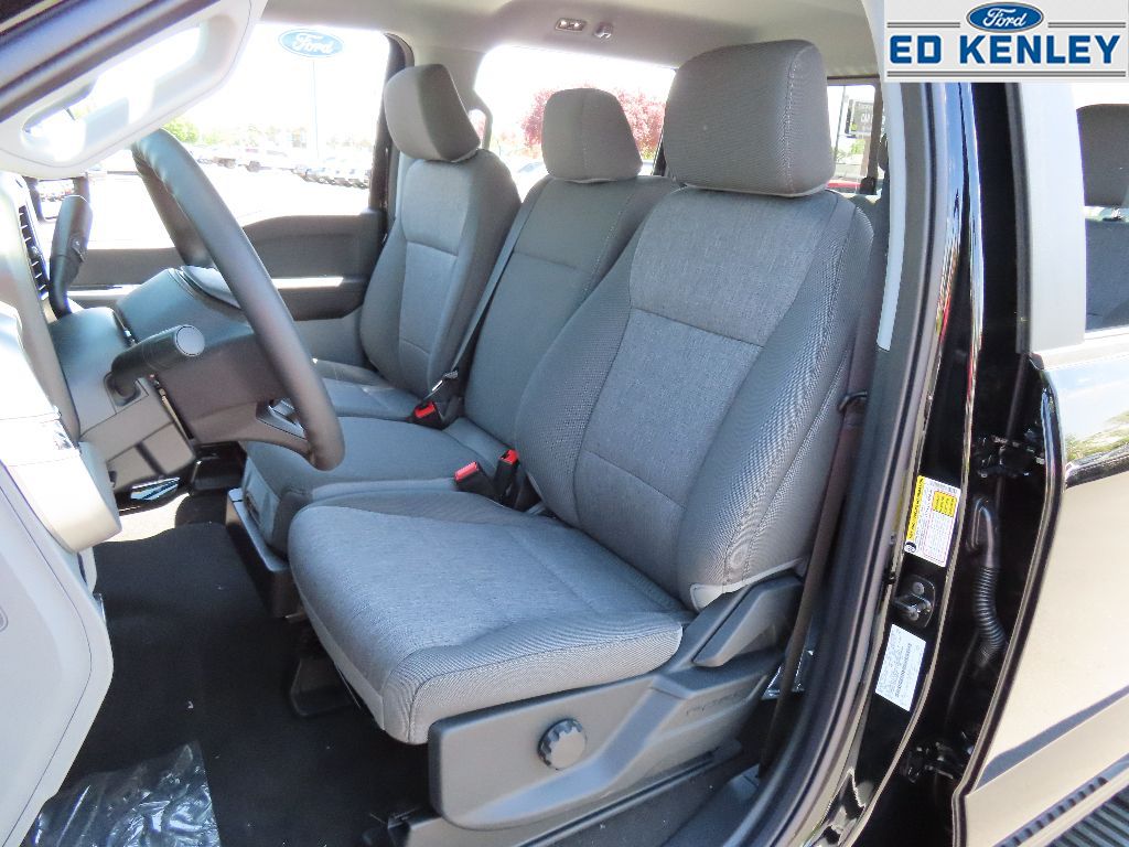 2025 Ford F-350 XL photo 3