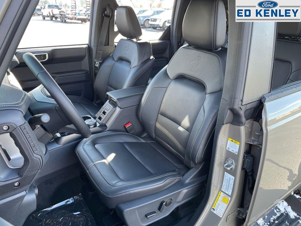 New 2025 Ford Bronco Outer Banks SUV