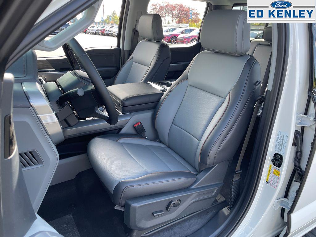 2025 Ford F-150 Lariat photo 3