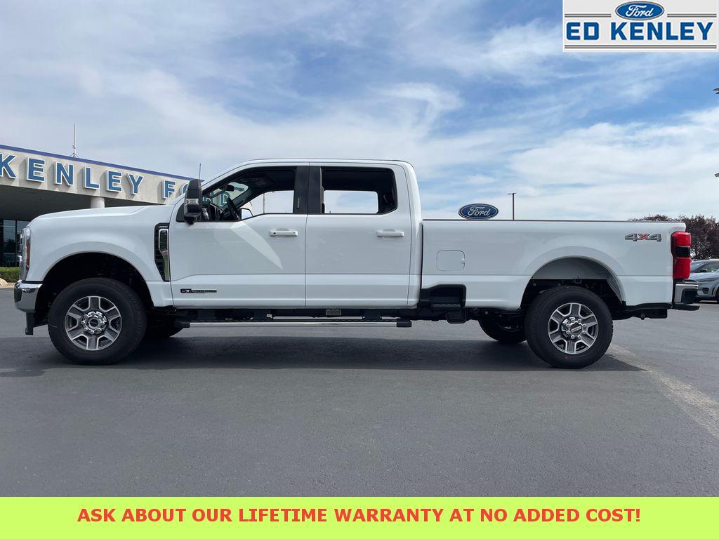 2026 Ford F-350 Lariat photo 2