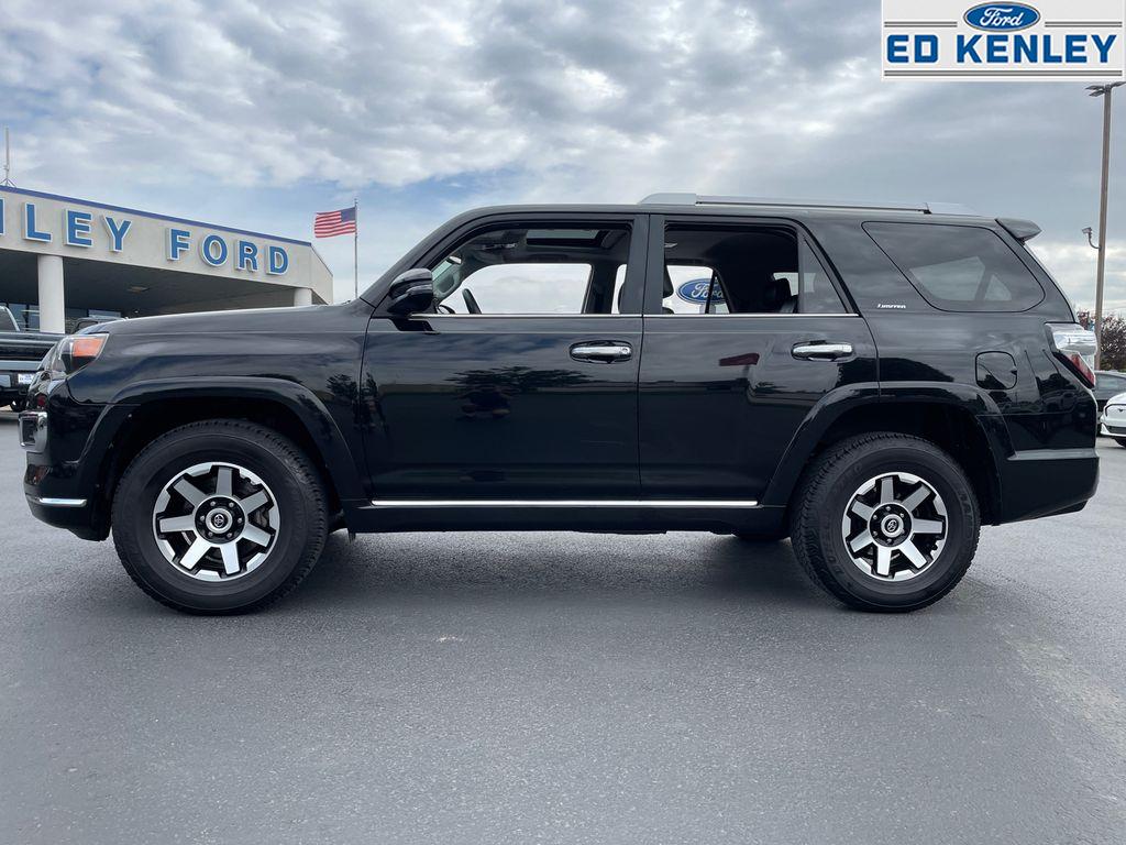 2015 Toyota 4Runner Limited photo 2