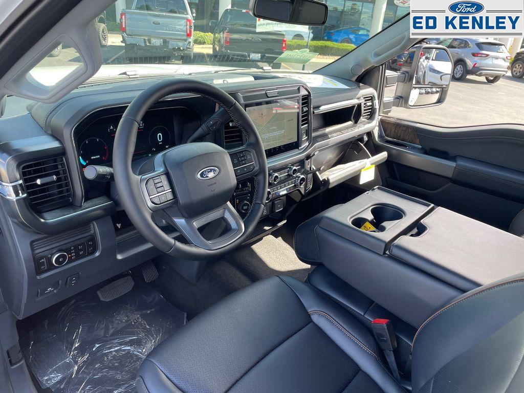 2026 Ford F-350 Lariat photo 4