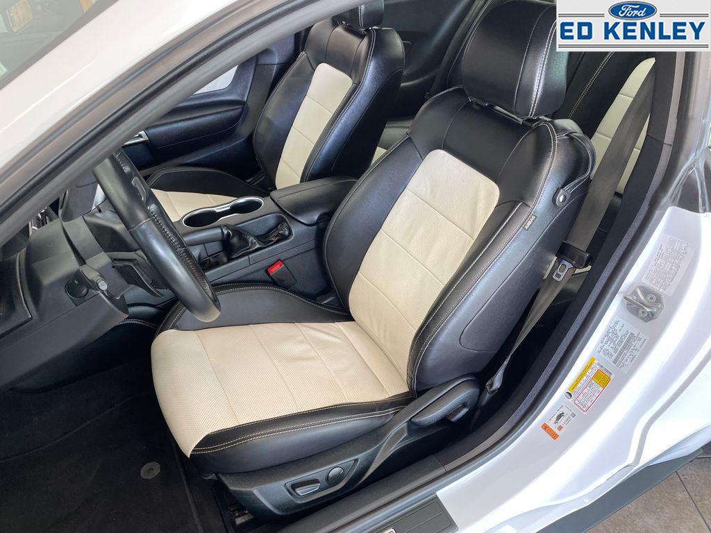 2022 Ford Mustang GT Premium photo 3