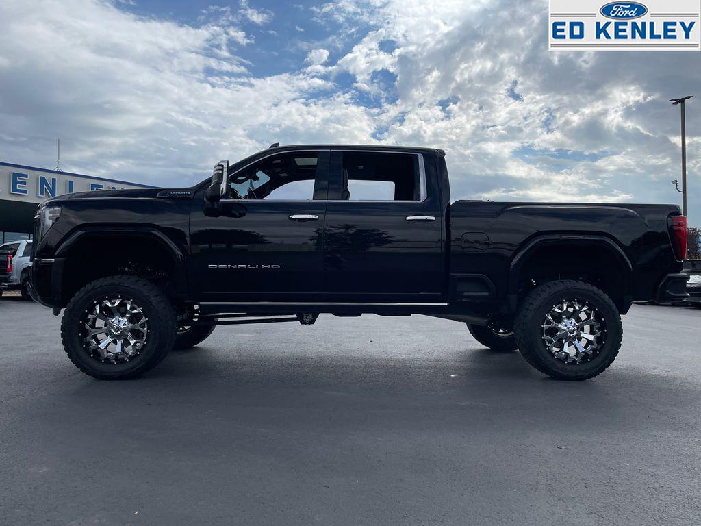 2024 Gmc Sierra HD Denali Ultimate photo 2