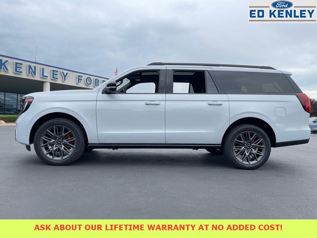 2025 Ford Expedition MAX Platinum photo 2