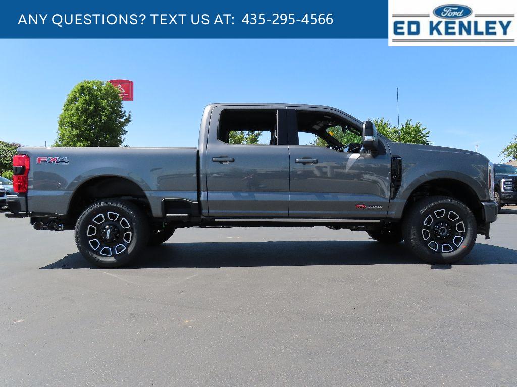 2025 Ford F-350 Super Duty Platinum - Photo 33
