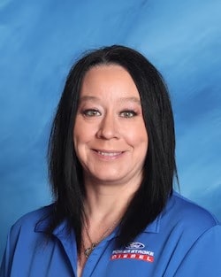Staff member Loni Olsen from 7524edb65f55