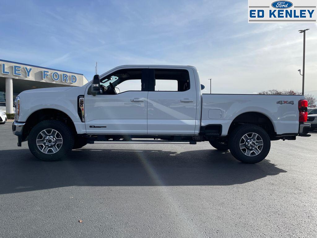 2026 Ford F-250 Lariat photo 2