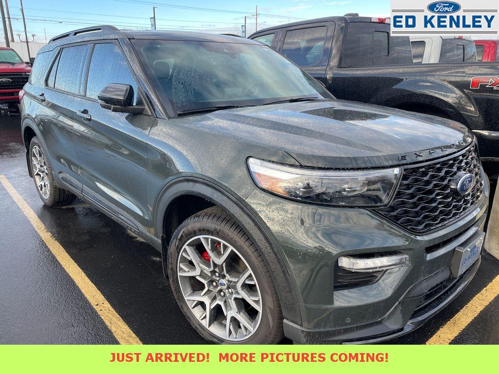 2024 Ford Explorer ST's photo