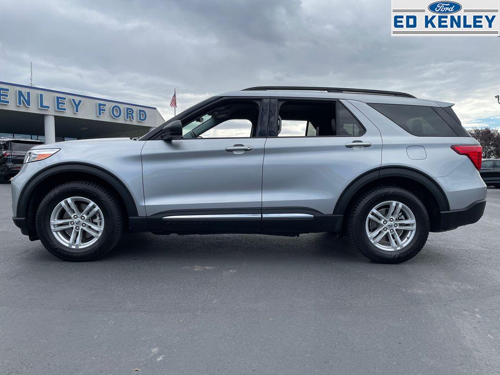 2021 Ford Explorer XLT photo 2