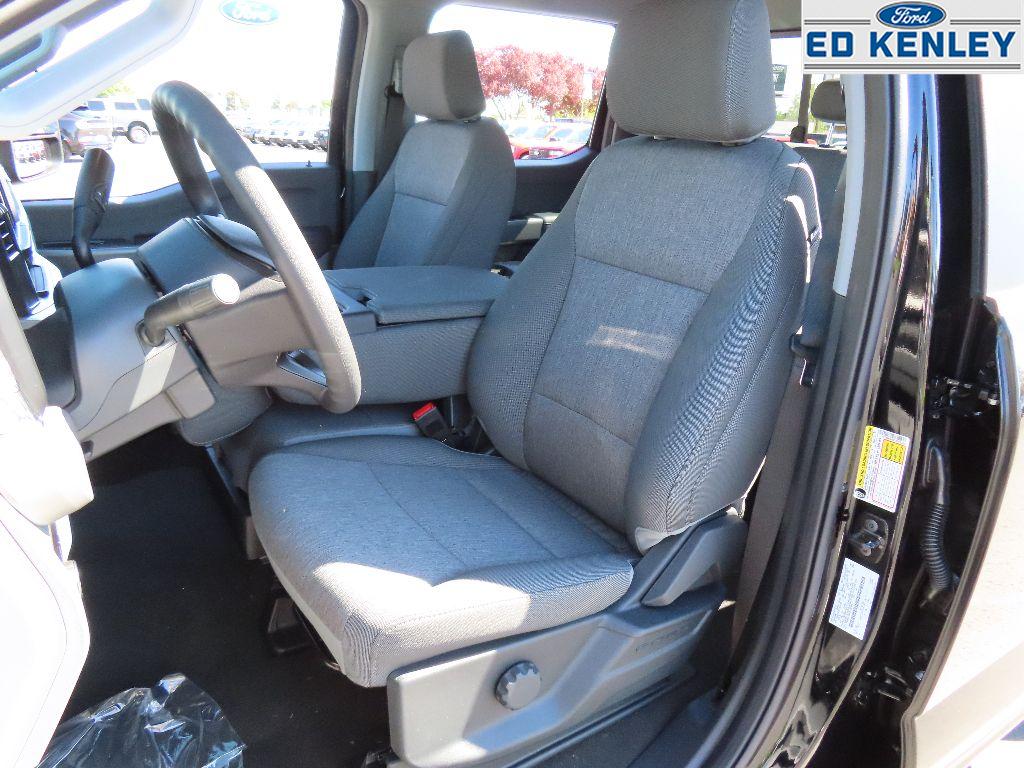 2025 Ford F-350 XL photo 3