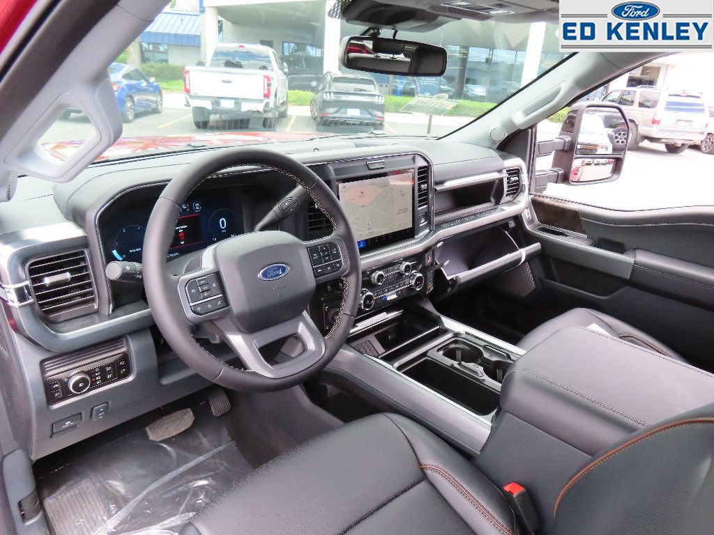 2025 Ford F-350 Lariat photo 4