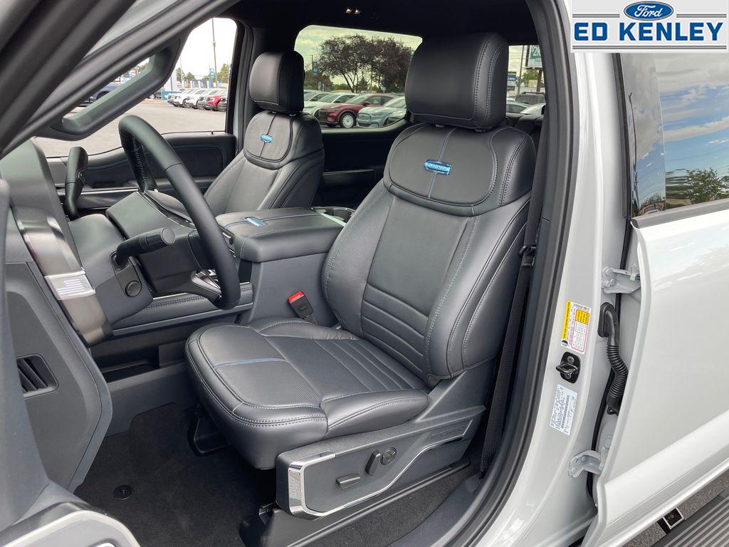 2026 Ford F-350 Platinum photo 3