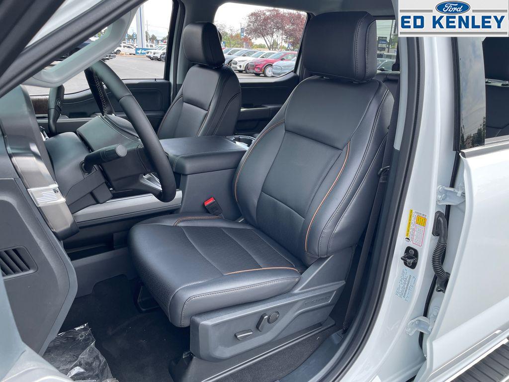2026 Ford F-350 Lariat photo 3