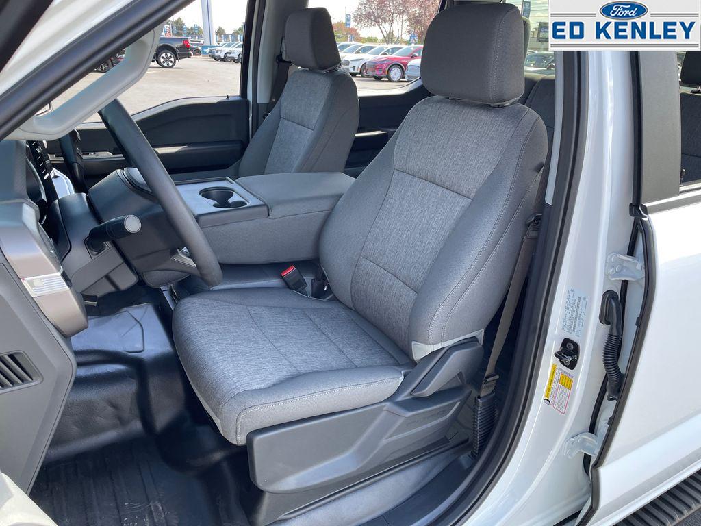 2025 Ford F-150 XL photo 3