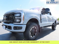 2025 Ford F-350 Lariat TRUCK