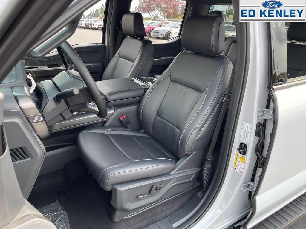 2025 Ford F-150 Lariat photo 3