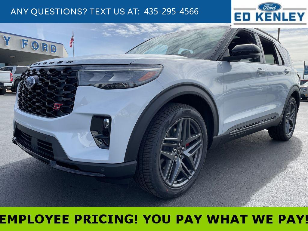 2026 Ford Explorer ST 4WD's photo