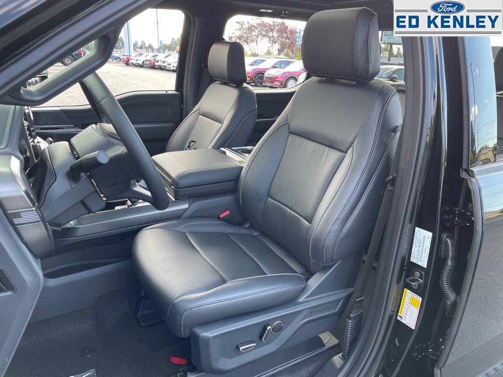 2025 Ford F-150 Lariat photo 2