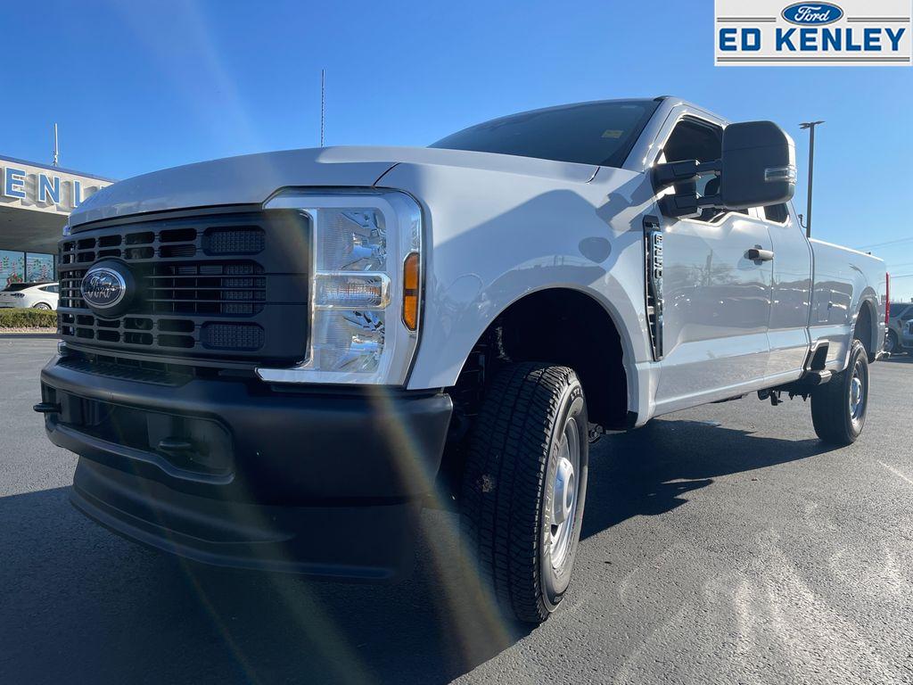 2026 Ford F-250 Super Duty XL's photo
