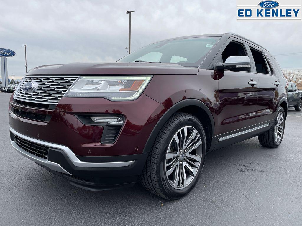 2019 Ford Explorer Platinum's photo