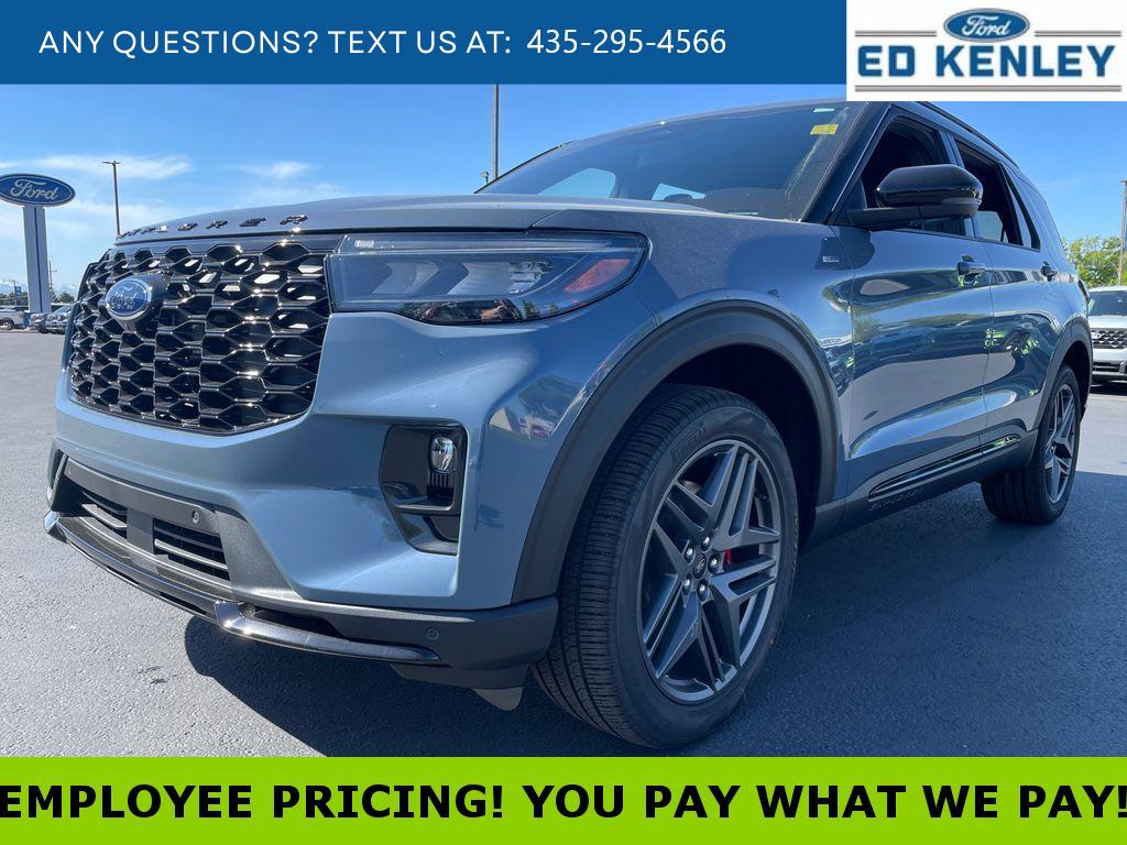 2026 Ford Explorer ST-LINE 4WD's photo