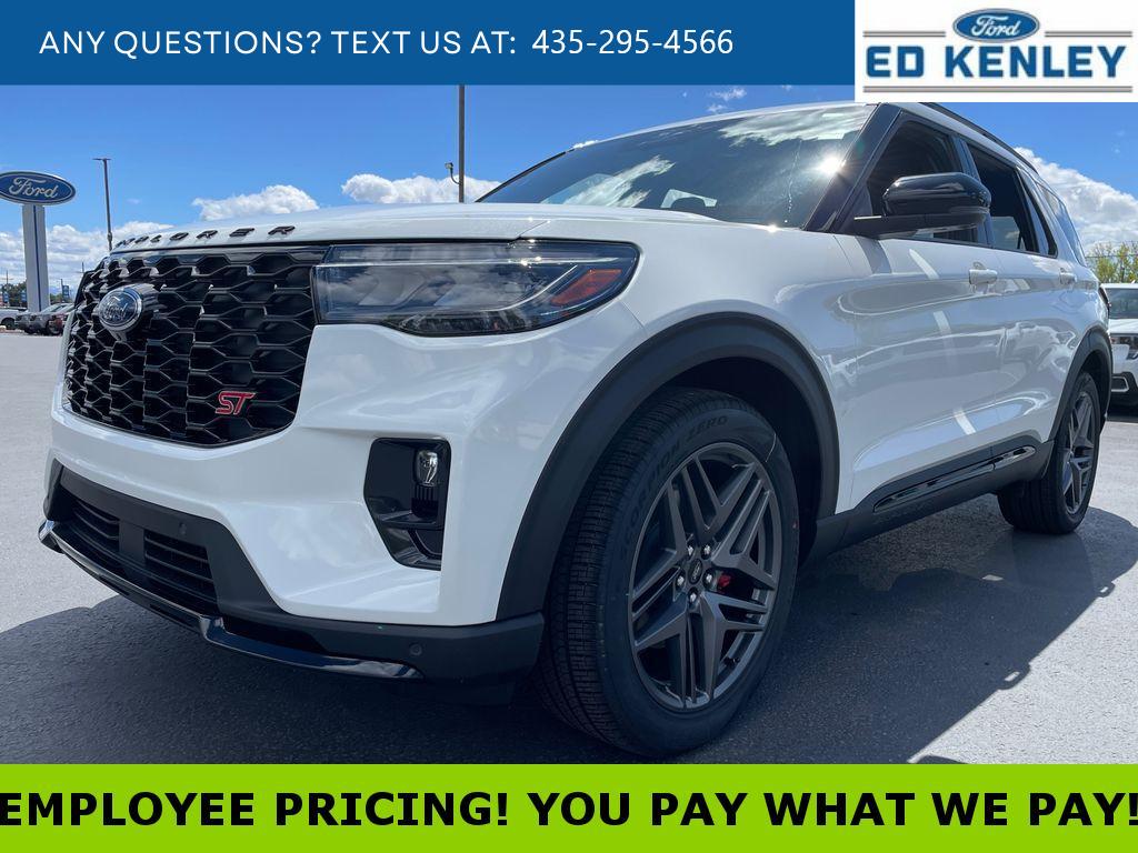 2026 Ford Explorer ST 4WD's photo