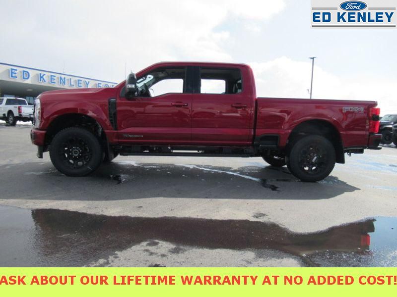 2025 Ford F-350 Lariat photo 2