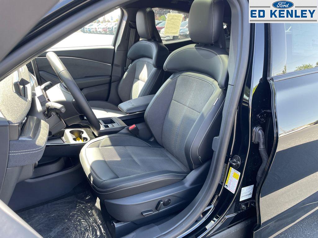 2025 Ford Mustang Mach-E GT photo 3