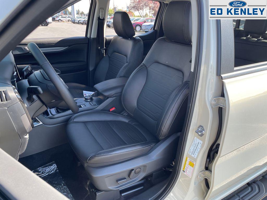 2025 Ford Ranger Lariat photo 3