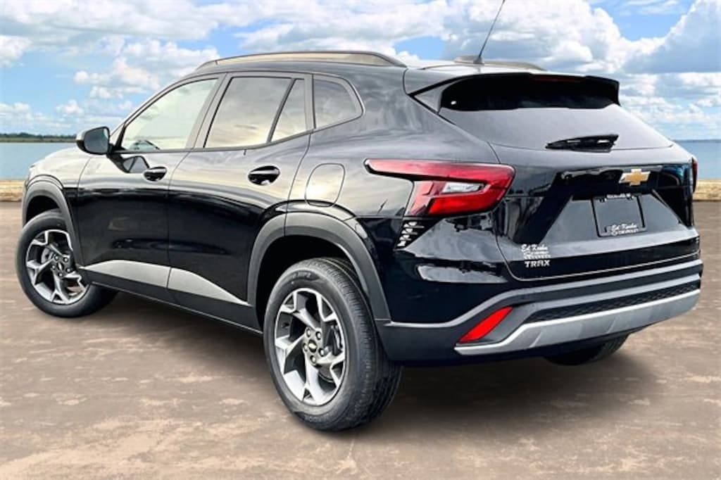 New 2026 Chevrolet Trax LT SUV