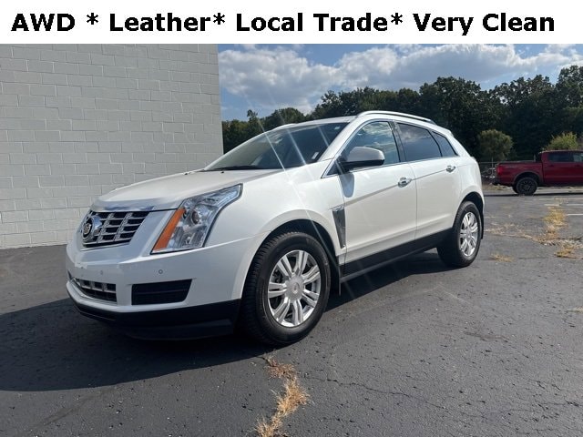 Used 2015 Cadillac SRX Luxury Collection with VIN 3GYFNEE37FS526956 for sale in Rockford, MI
