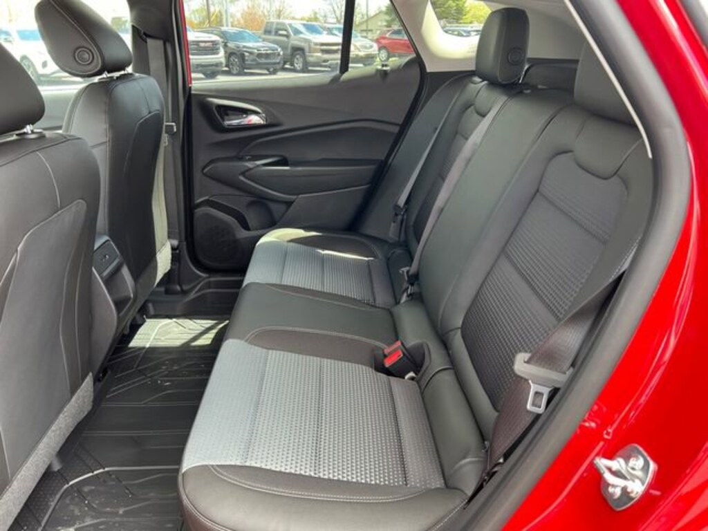 New 2026 Chevrolet Trax LT SUV