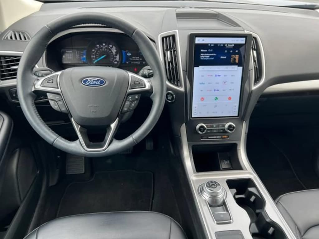 Used 2024 Ford Edge SEL SUV