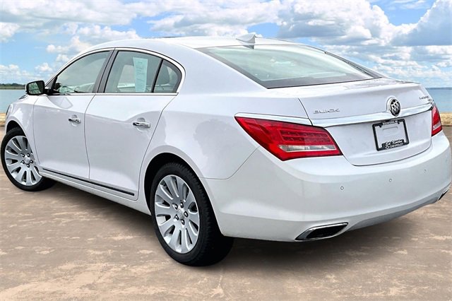 2015 Buick LaCrosse Leather photo 4