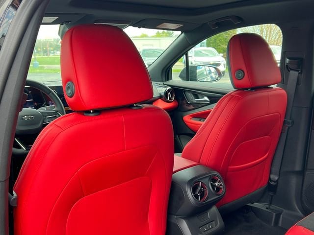 2025 Chevrolet Blazer EV RS - Photo 34