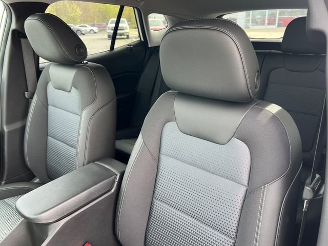 2026 Chevrolet Trax LT - Photo 9